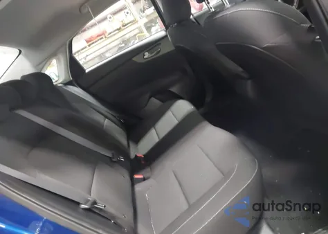 2020 Kia Forte Lxs z USA, uszkodzony, nr VIN 3KPF24AD4LE230004